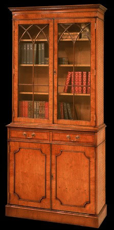 Bibliothèque Anglaise 2 portes et 2 tiroirs en bois de merisier