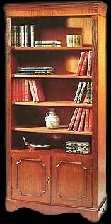 Bibliothèque Anglaise en bois de merisier 5 étagères porte en bas